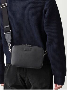 Gucci Supreme Small Leather Shoulder Bag